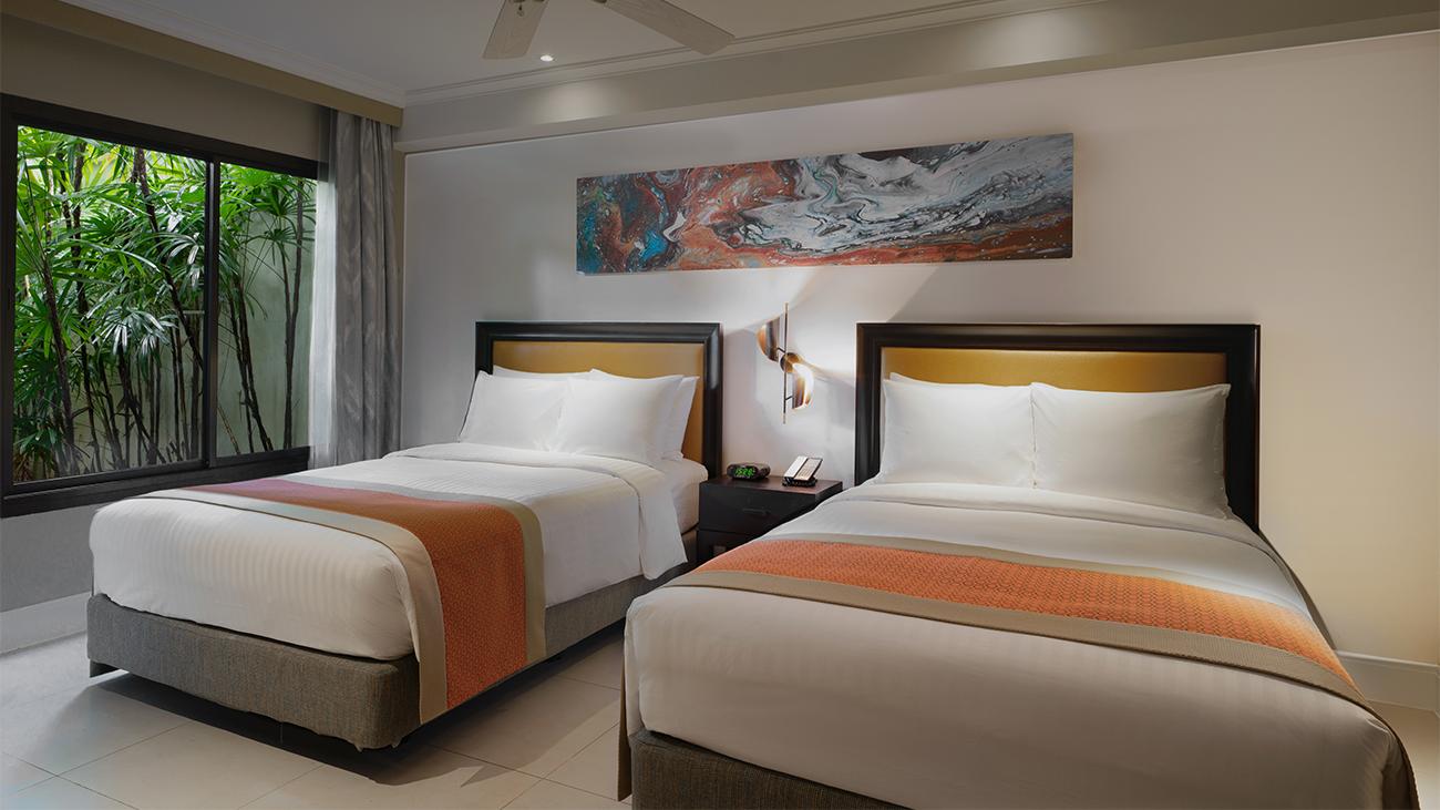 Guest Bedroom, Upper